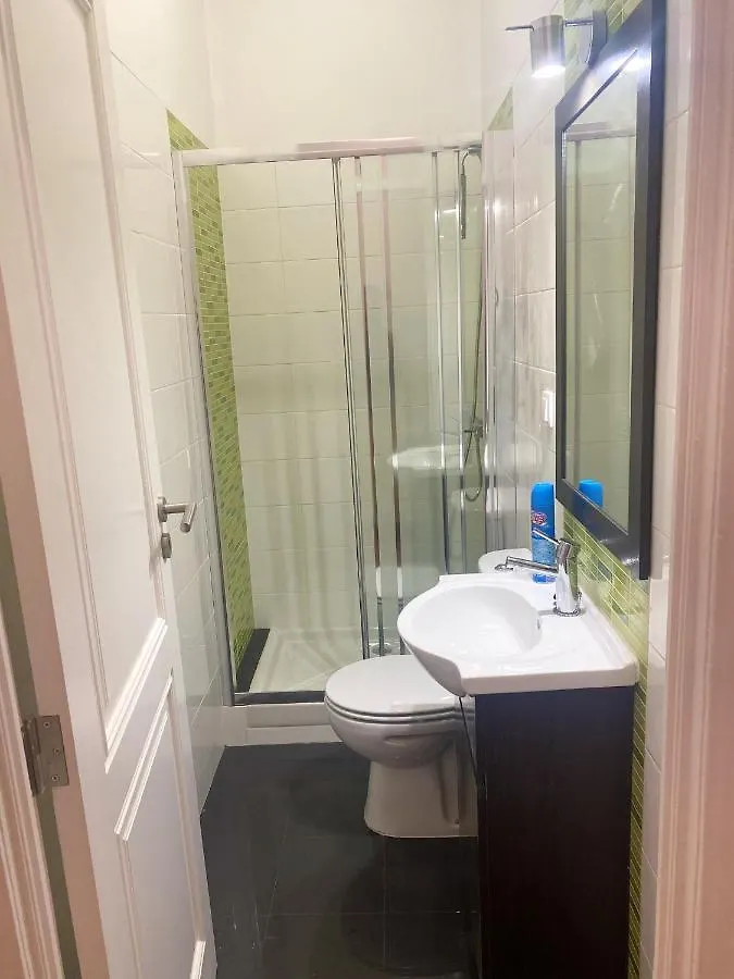 Spacious Apartment In Lisboa 175 M² Private Balcony 0*,