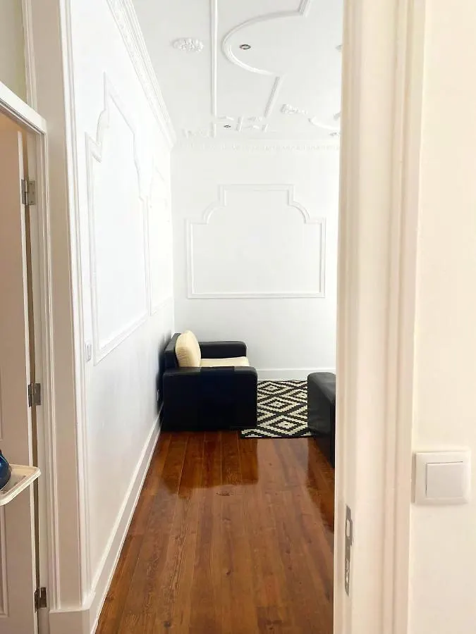 Spacious Apartment In Lisboa 175 M² Private Balcony 0*,  البرتغال